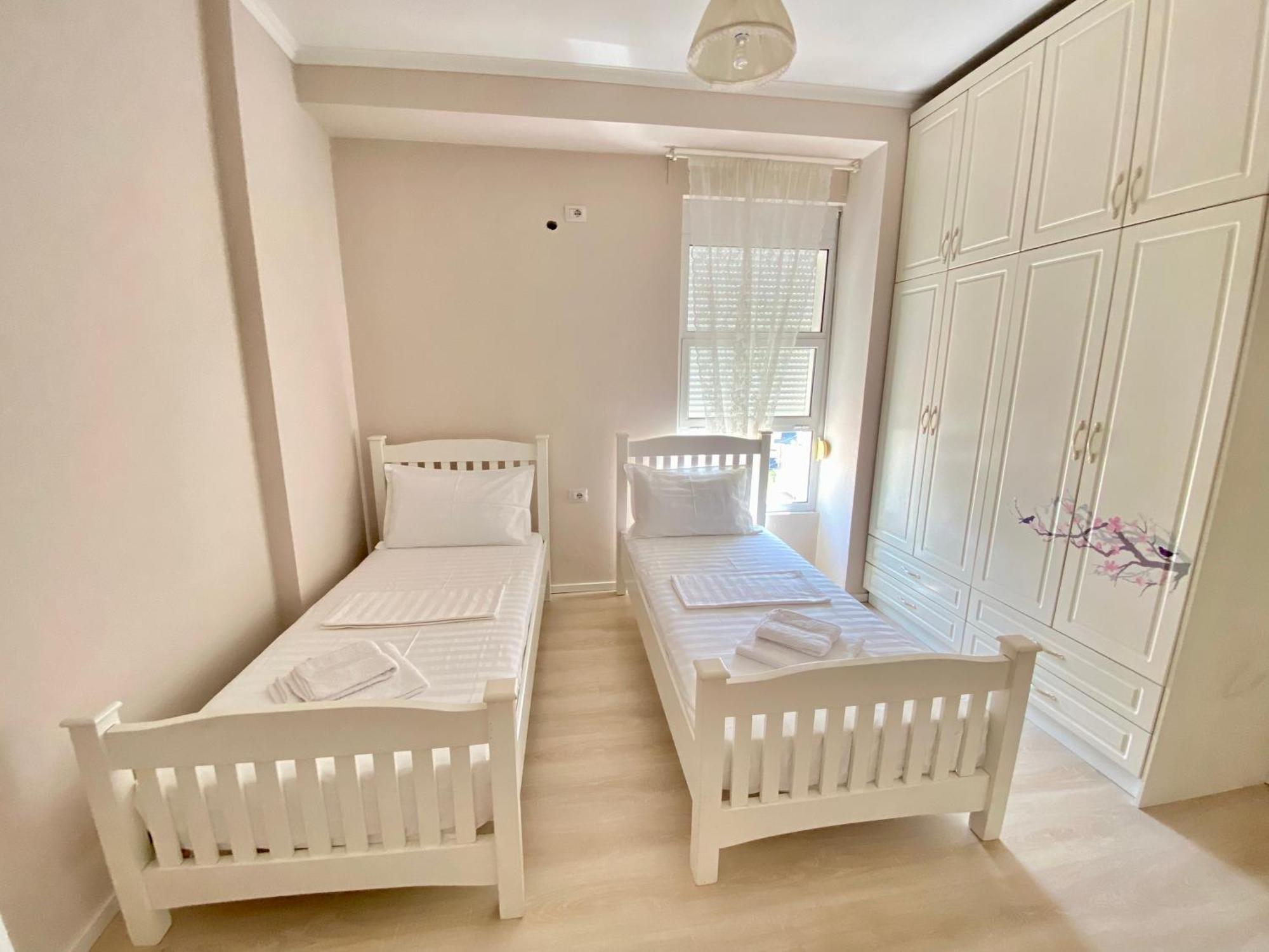 Amarilis Luxury Apartments Sarande Bagian luar foto