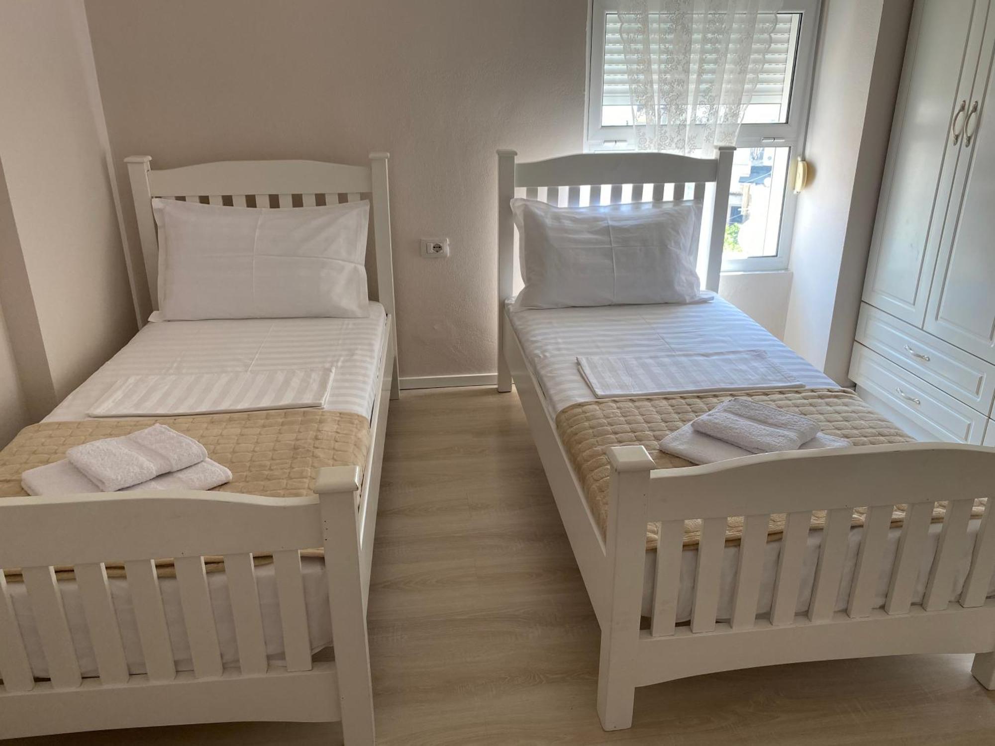 Amarilis Luxury Apartments Sarande Bagian luar foto