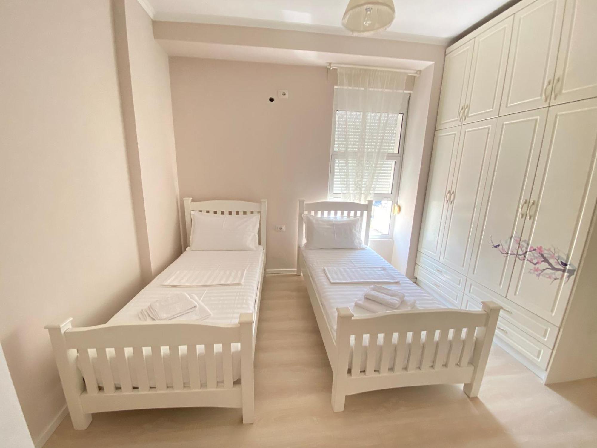 Amarilis Luxury Apartments Sarande Bagian luar foto